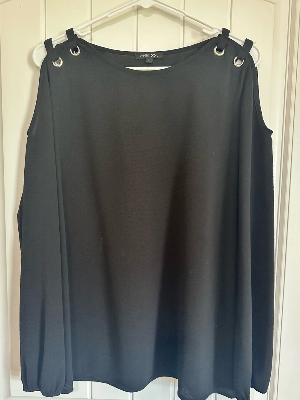 Paper moon Cold shoulder blouse